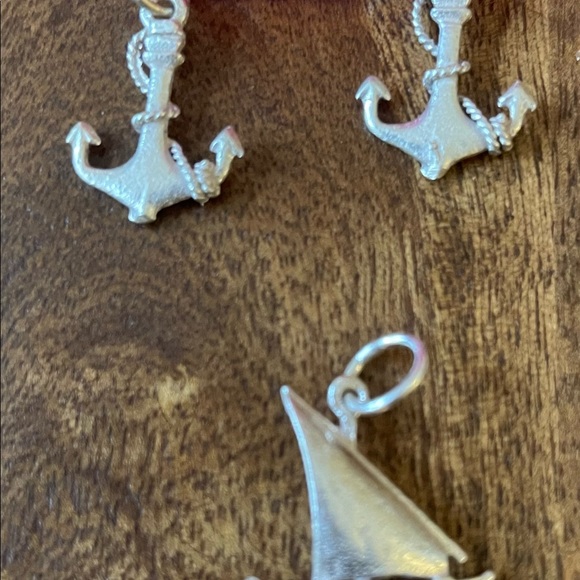 Pendant/ Charm/ Genuine silver pendant/ each pendant is hand crafted. - Picture 4 of 8